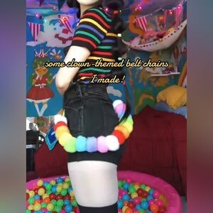 Pompom Rainbow Belt Chain